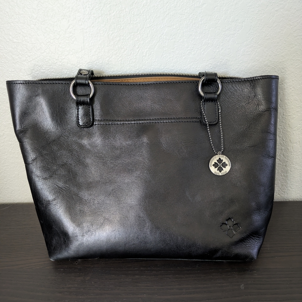Patricia Nash Black Leather Tote Sleek Structured Design
